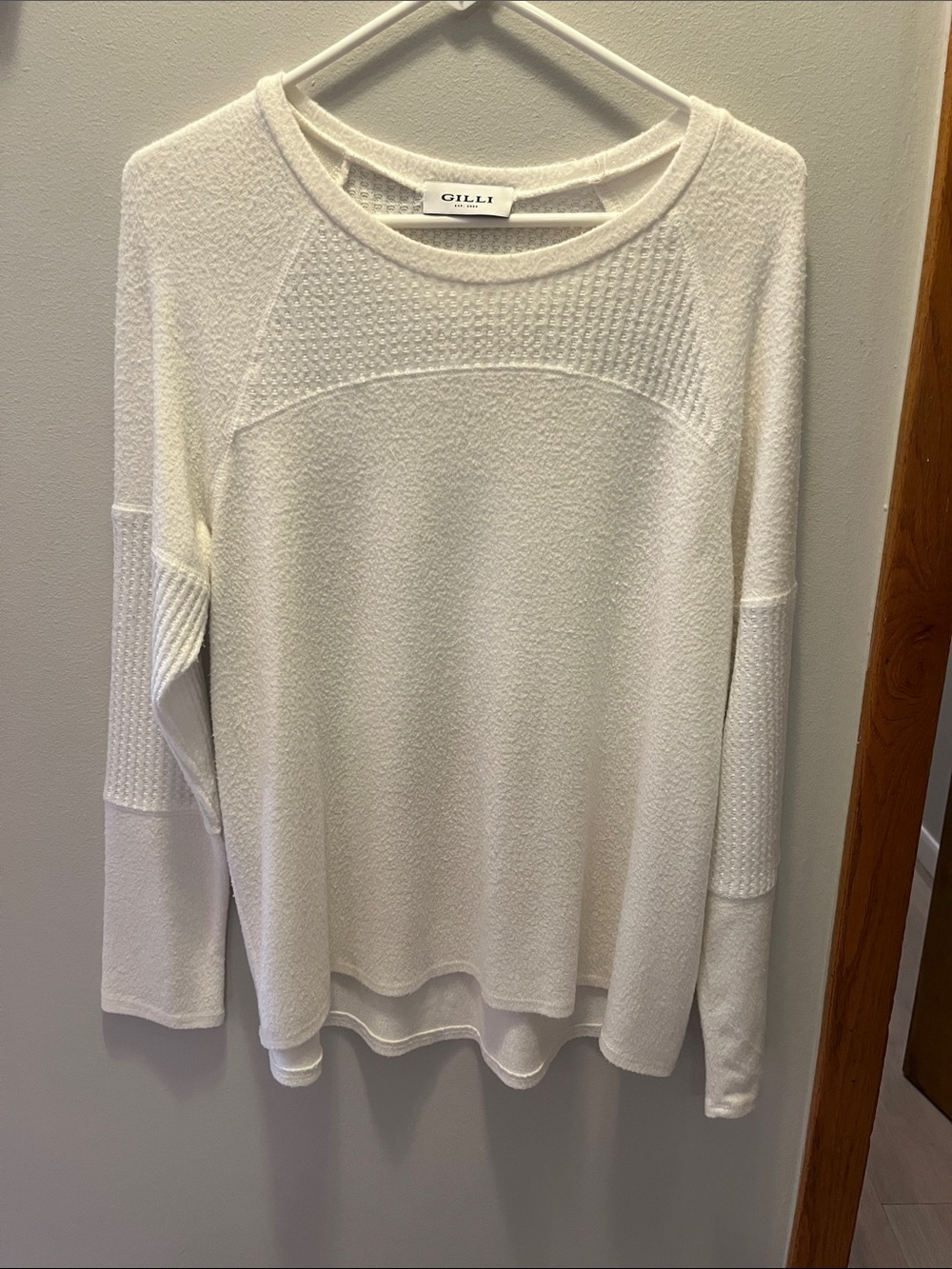 Gilli Cream Textured Lightweight Long-Sleeve Top